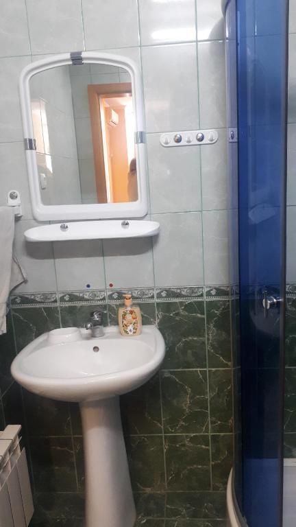 Апарт-отели Apart-hotel Ugolok Бердянск